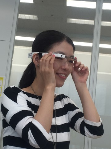 今回のデモ、Google Glassでも遊べました。未来。